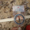 小屋のDIY日誌　水糸で基礎位置の決定、結び方、コンパスで方位の測り方